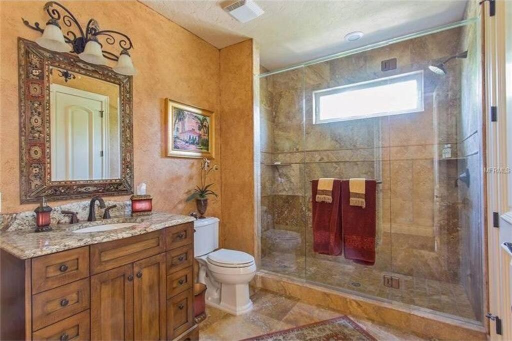Large Mediterranean Oasis - Water Views & Pool Clearwater Beach Eksteriør billede